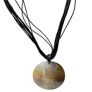 Natural Shell Pendant Necklace Wooden Button Closure Beachcore Ocean Jewelry